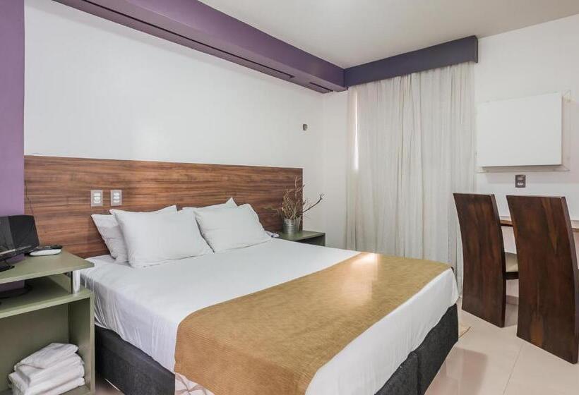 غرفة قياسية, Rainbow Motel