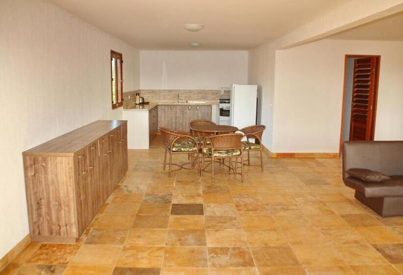 Апартаменты 2 Спальни, Casa Martina
