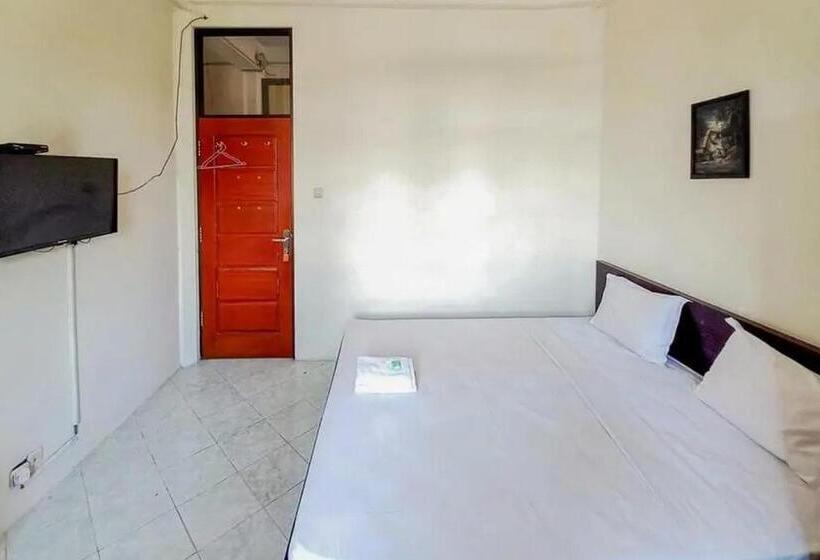 غرفة سوبيريور, Graha Ara Homestay Syariah Rsud Dr Soetomo Surabaya Mitra Reddoorz