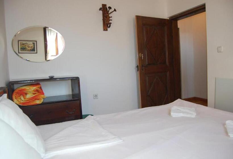 Люкс 2 Спальни, Kazasovata Guest House