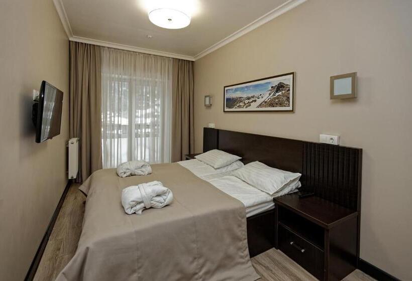 غرفة ديلوكس رباعية, Marmaros Apart Hotel & Spa