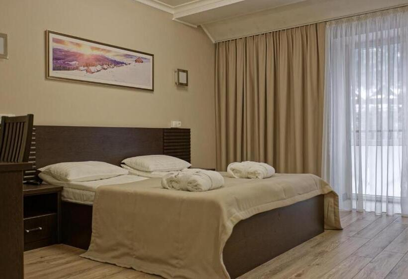 غرفة قياسية ثلاثية, Marmaros Apart Hotel & Spa