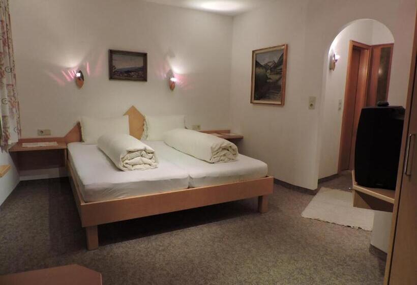 غرفة قياسية, Pension Wallnöfer
