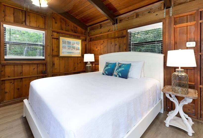 كابينة, Rock Reef Resort