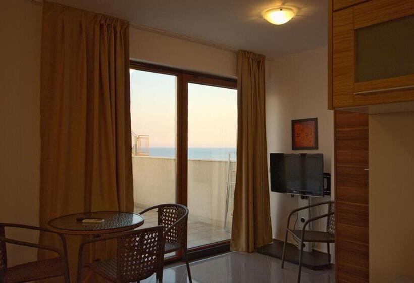 Студия Стандарт Вид на Море, Seagarden Villa Resort