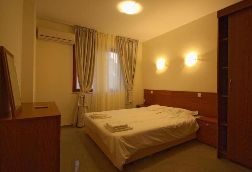 Апартаменты 2 Спальни с Садом, Seagarden Villa Resort