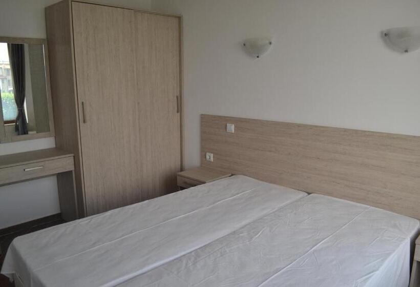 Апартаменты 2 Спальни Вид на Море, Seagarden Villa Resort