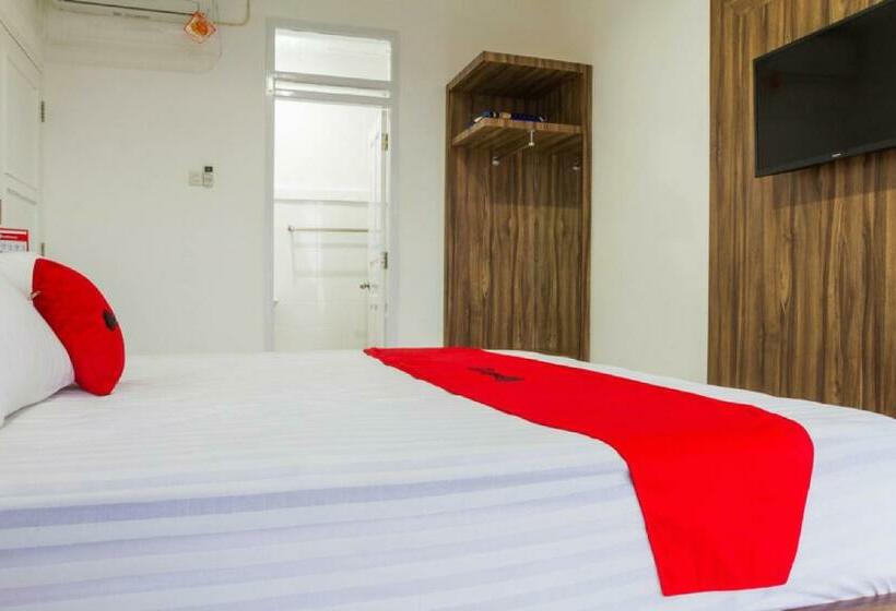Номер Стандарт, Reddoorz Plus Near Sukajadi 2