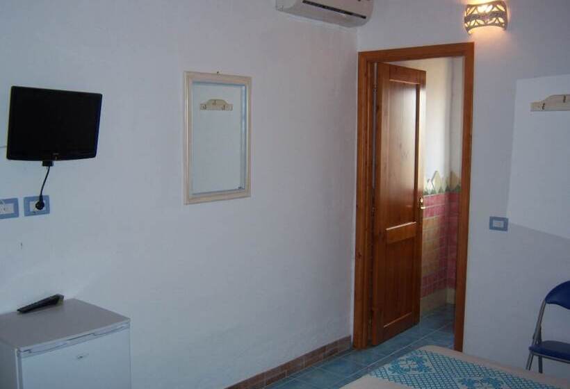 اتاق استاندارد سه نفره, Agriturismo Irghitula