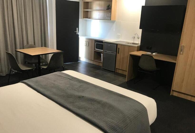 패밀리 스위트, Frewville Motor Inn