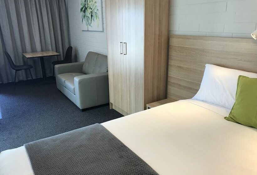 스탠다드 스튜디오, Frewville Motor Inn