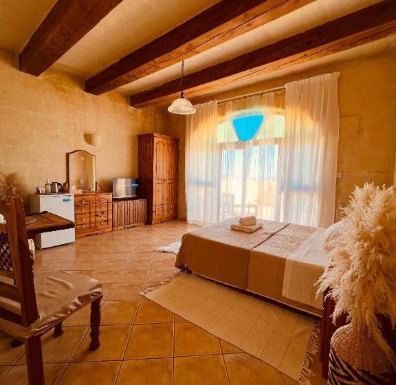 اتاق لوکس با چشم‌انداز دریا, Narcisa Farmhouse B&b