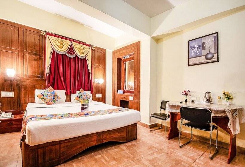 اتاق لوکس, Fabhotel Roshan Residency   Nr Kurinji Andavar Temple