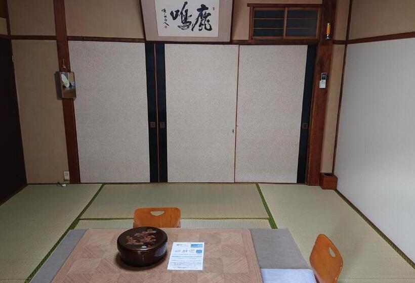 스탠다드 트리픔 룸 공동욕실, Wajimaya Ryokan