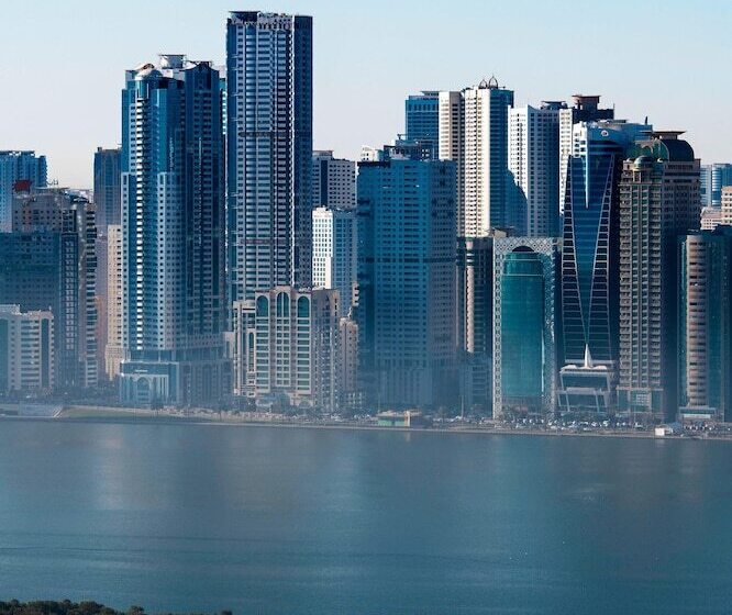 Люкс Президентский 2 Спальни, Four Points By Sheraton Sharjah