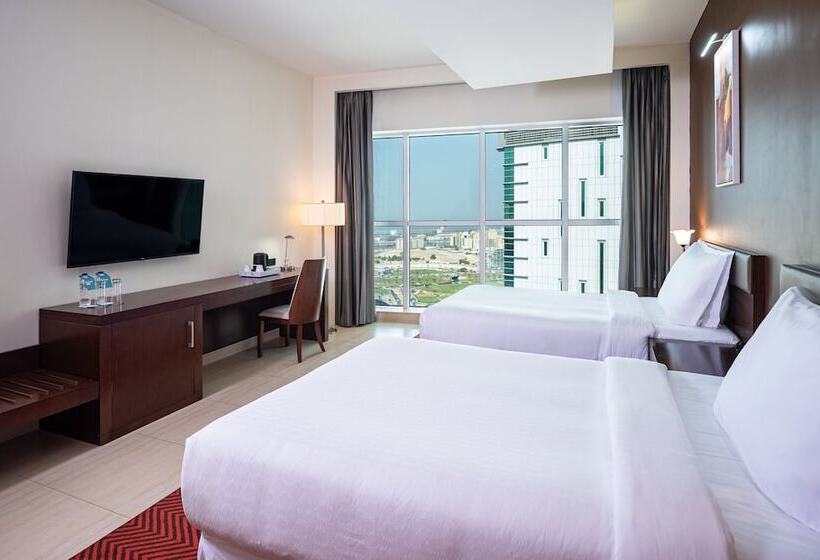 Номер Executive, Four Points By Sheraton Sharjah