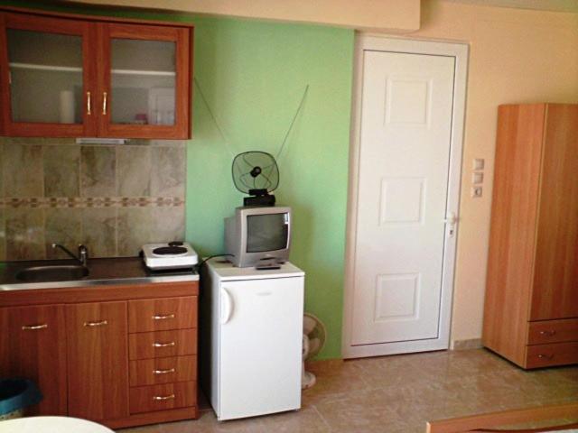 استودیوی استاندارد, Nitsa Rooms