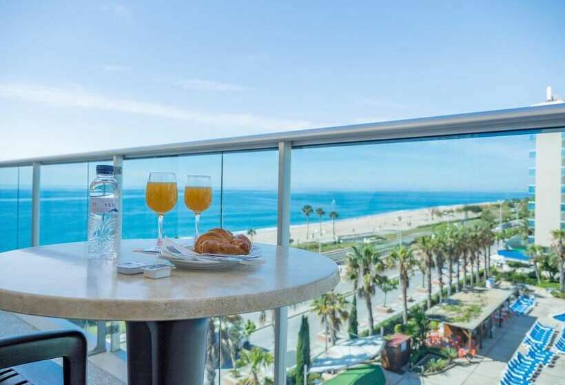 اتاق استاندارد با چشم‌انداز استخر, Golden Taurus Aquapark Resort