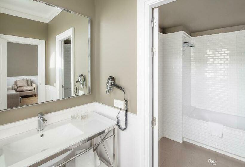 Семейный Номер, Granvia