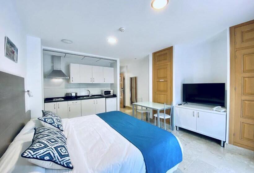 标准工作室, Apartamentos Marina Luz