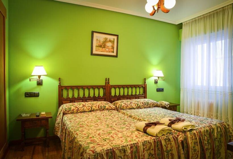 Номер Стандарт, Café Bar Hotel Jefi