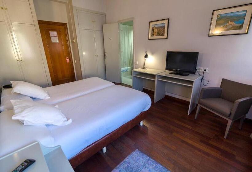 Номер Стандарт, Hospedium Hotel Lleida