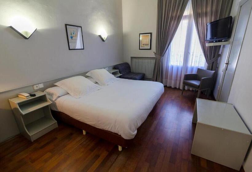 Номер Стандарт Трехместный, Hospedium Hotel Lleida