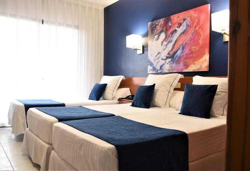 Номер Стандарт Трехместный, Jaime I Hotel Peñiscola