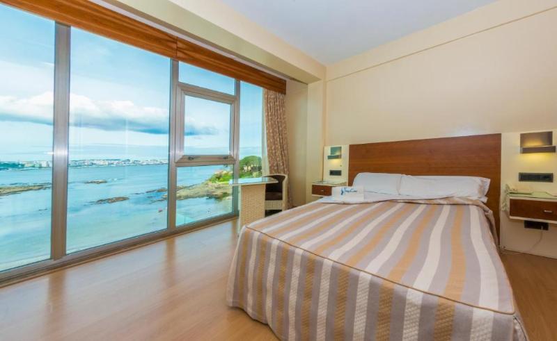 Quarto Estandar Vista Mar, Portocobo