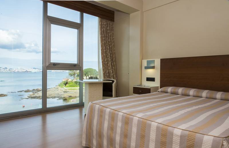 Quarto Estandar Vista Mar, Portocobo
