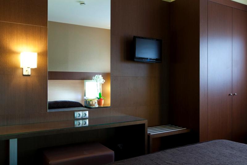 디럭스 룸, Eurostars Hotel Real