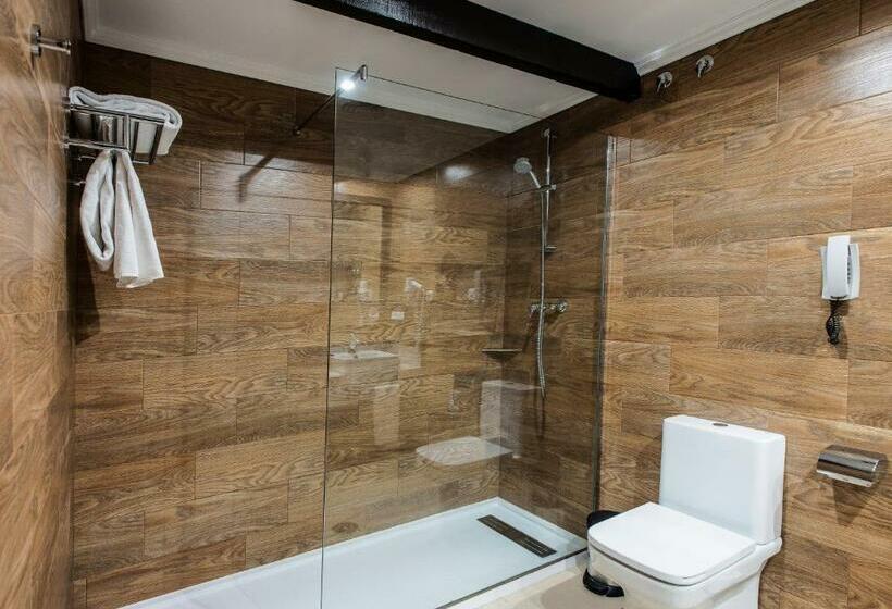 Habitación Familiar, Vincci Selección Rumaykiyya