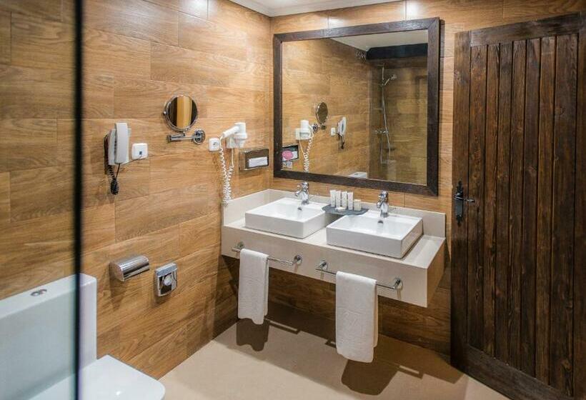 Habitación Superior con Vistas, Vincci Selección Rumaykiyya