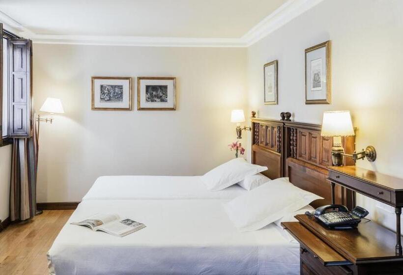 Номер Стандарт, Parador De Ferrol