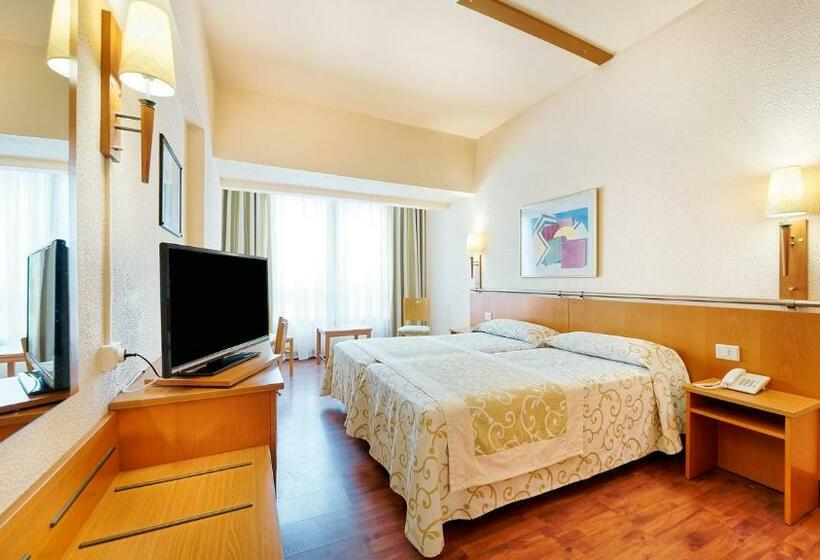 اتاق استاندارد, Bull Astoria