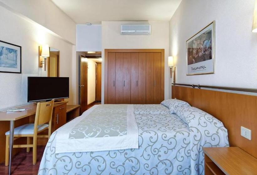 اتاق استاندارد, Bull Astoria