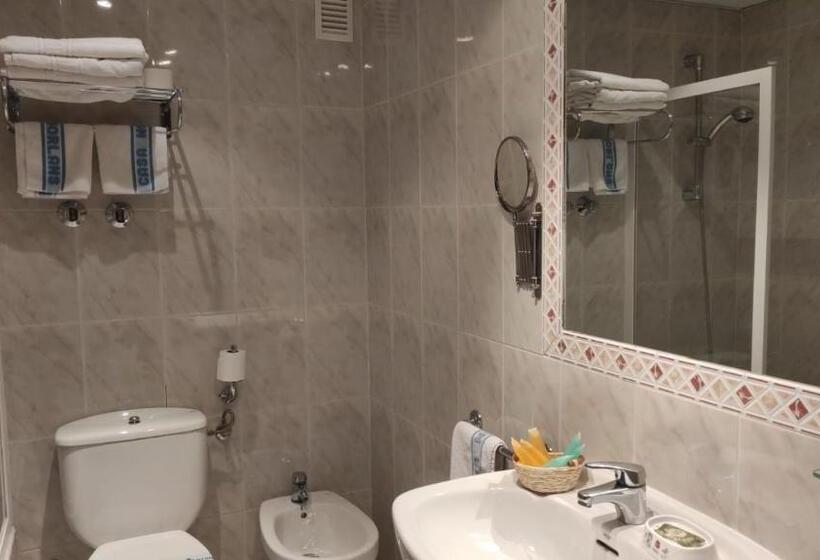 Четырехместный Номер Стандарт с Балконом, Casa Morlans 3000