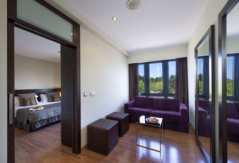 Habitación Familiar, Exe Auriense