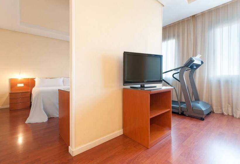 Quarto Premium, Madrid Chamartín Affiliated By Meliá