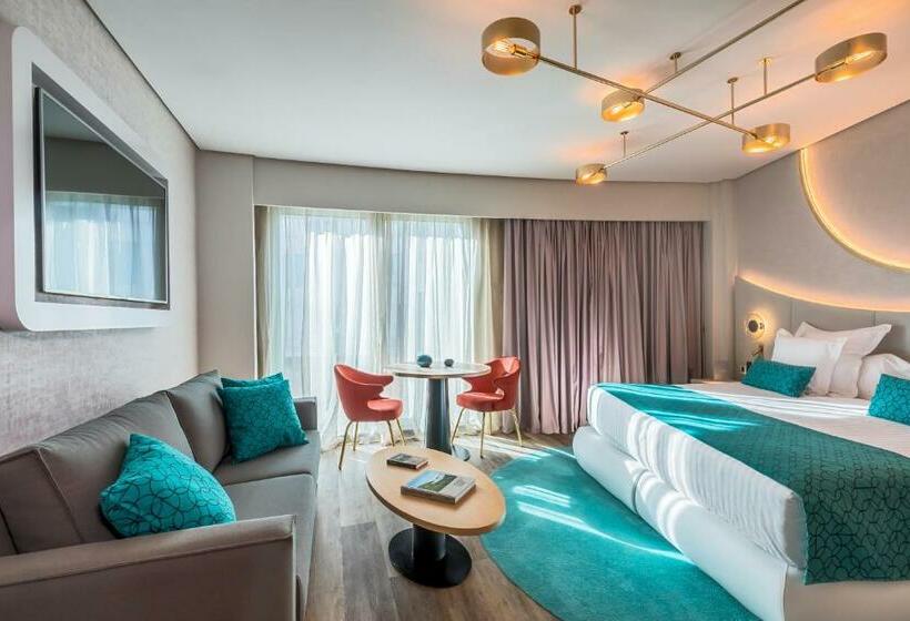 Premium Family Room, Barcelo Sevilla Renacimiento