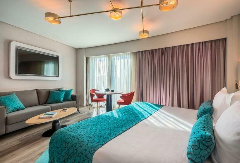 Premium Family Room, Barcelo Sevilla Renacimiento