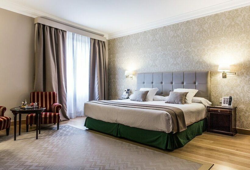 Номер Стандарт, Carlton
