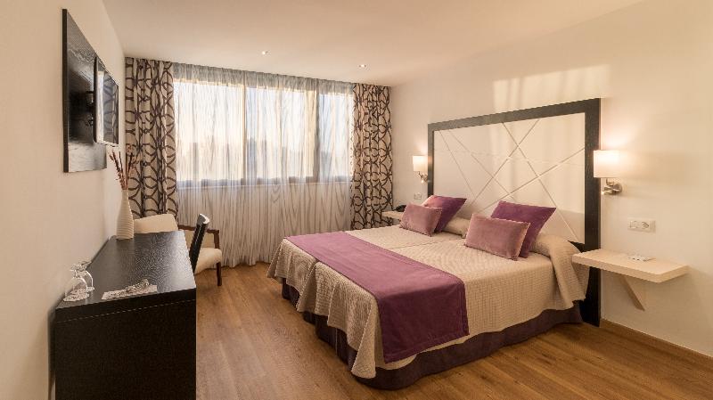 Номер Стандарт Трехместный, Colon Rambla