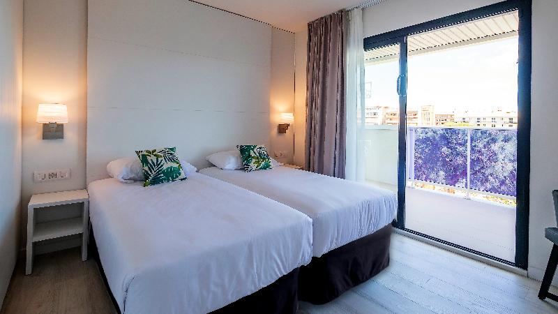 ファミリールーム, Golden Port Salou & Spa