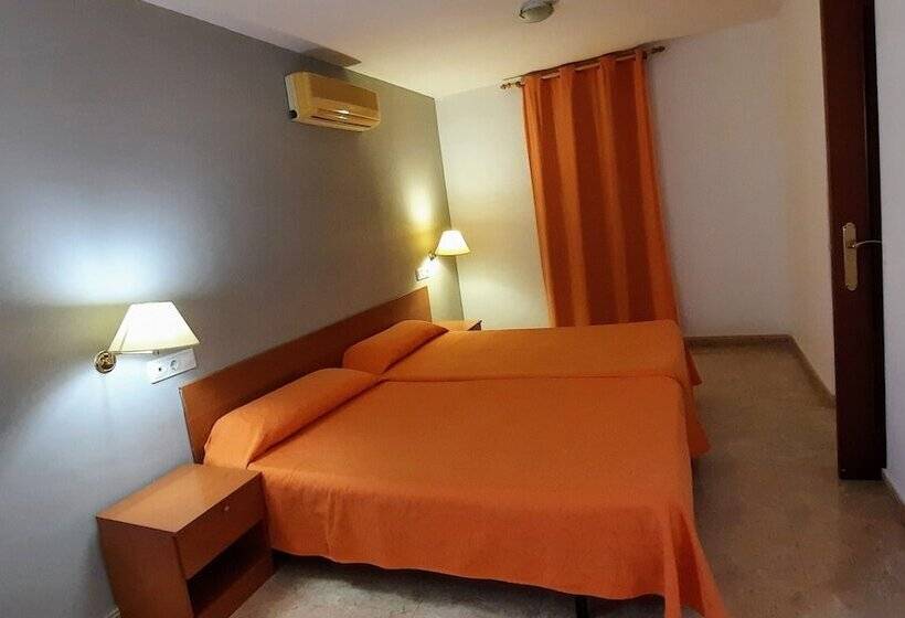 اتاق استاندارد چهار تخته, San Martin