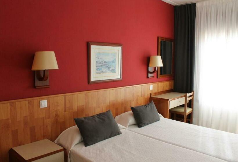 Standard-huone Parveke, Hostal Regina
