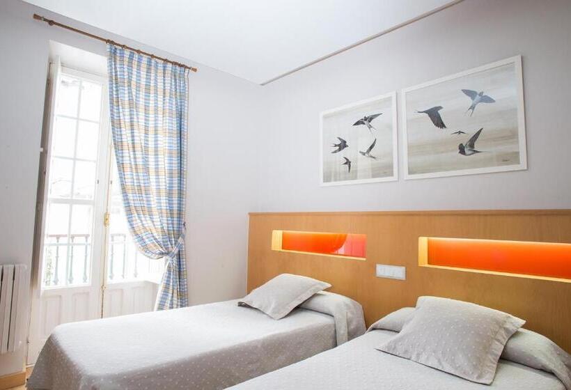 Номер Стандарт, Casa Celsa Barbantes
