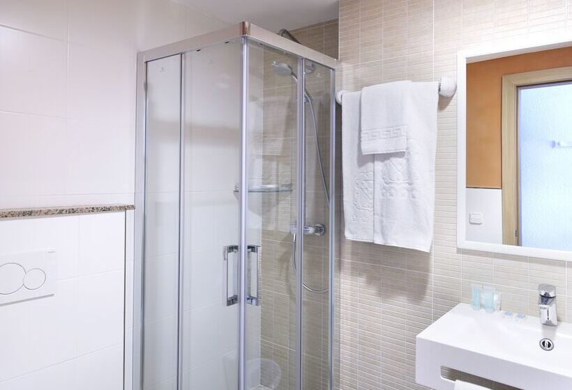 Студио Стандарт с Балконом, Apartamentos Cala Santanyi
