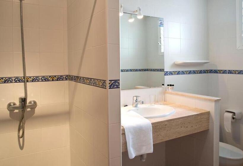 Номер Economy, Hostal Cala Ratjada