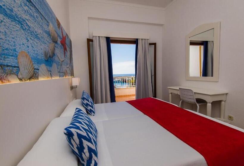 Номер Стандарт Вид на Море с Балконом, Hostal Cala Ratjada